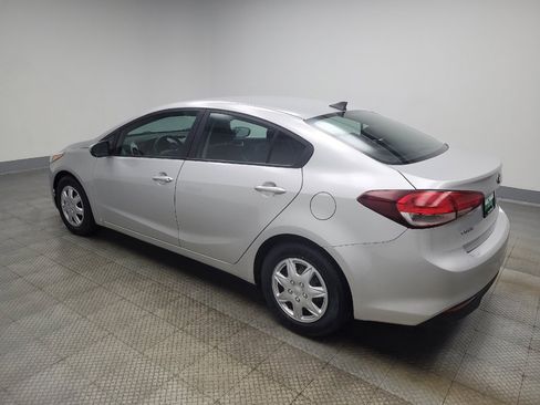 Used 2017 Kia Forte LX w/ LX Popular Package image 3