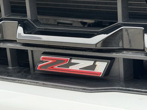 Used 2022 Chevrolet Silverado 1500 LT Trail Boss image 17