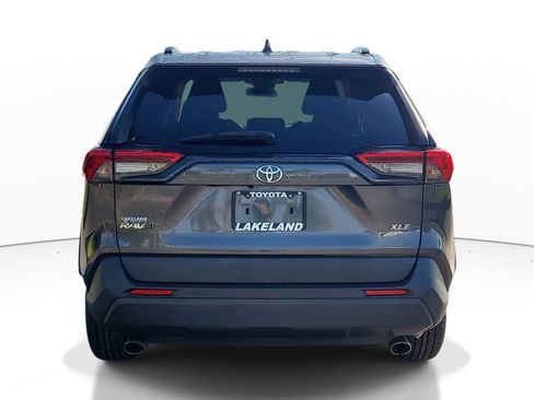 Used 2021 Toyota RAV4 XLE FWD image 6