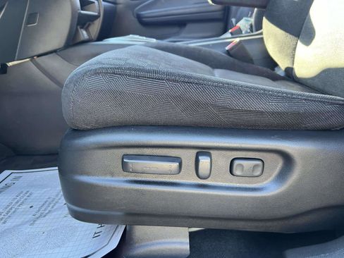 Used 2022 Honda Pilot Sport image 18