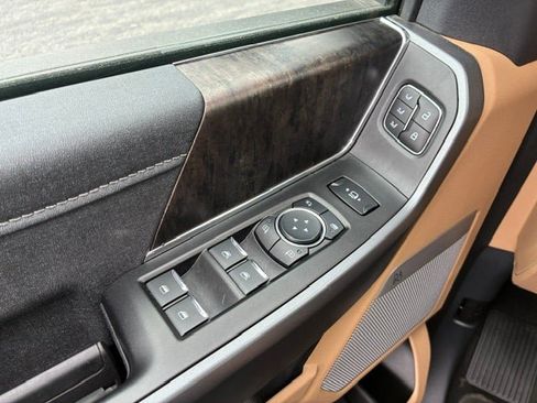 Used 2026 Ford F350 Lariat AWD/4WD image 28