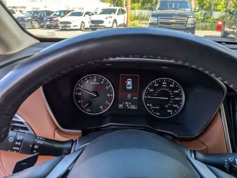 Used 2022 Subaru Legacy Touring XT AWD/4WD image 11