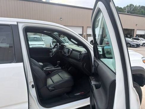 Used 2020 Toyota Tacoma TRD Pro AWD/4WD image 23