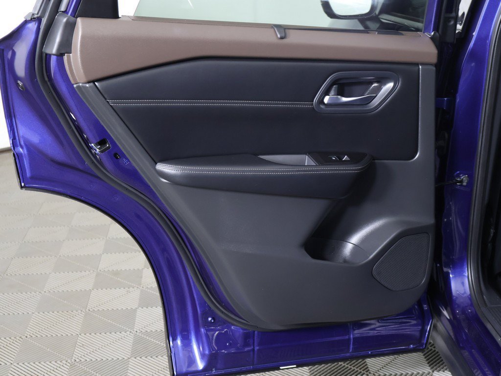 Used 2023 Nissan Rogue SL w/ SL Premium Package FWD image 28