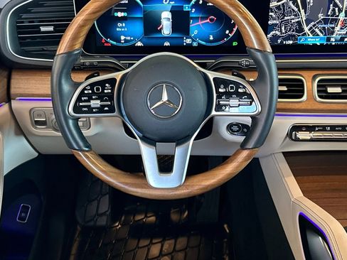 Used 2022 Mercedes-Benz GLE 350 4MATIC image 11