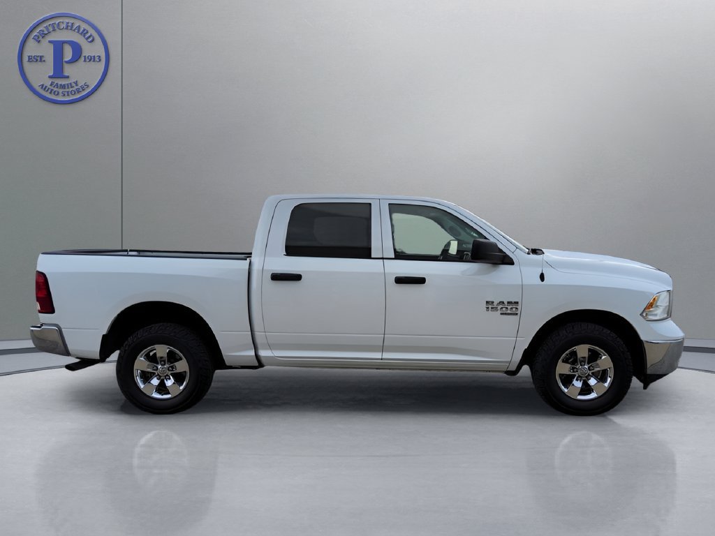 Used 2023 RAM 1500 Classic SLT w/ Electronics Group AWD/4WD image 8