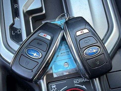 Used 2023 Subaru Forester Premium AWD/4WD image 29