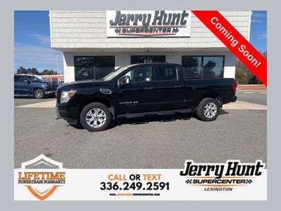 Used 2024 Nissan Titan SV w/ SV Convenience Package