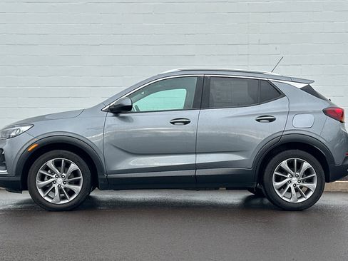 Used 2021 Buick Encore GX Essence w/ Experience Buick Package image 7