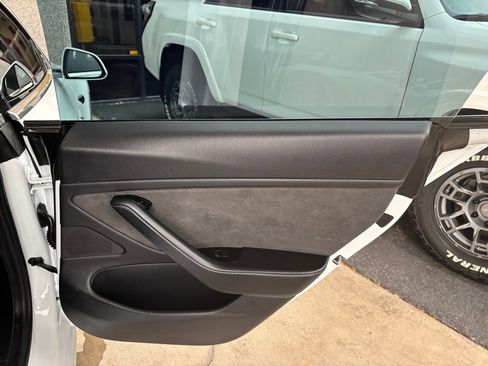 Used 2019 Tesla Model 3 Long Range image 21