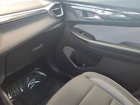 Used 2025 Chevrolet TrailBlazer LT AWD/4WD image 22