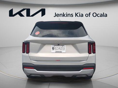 New 2026 Kia Sorento LX image 4