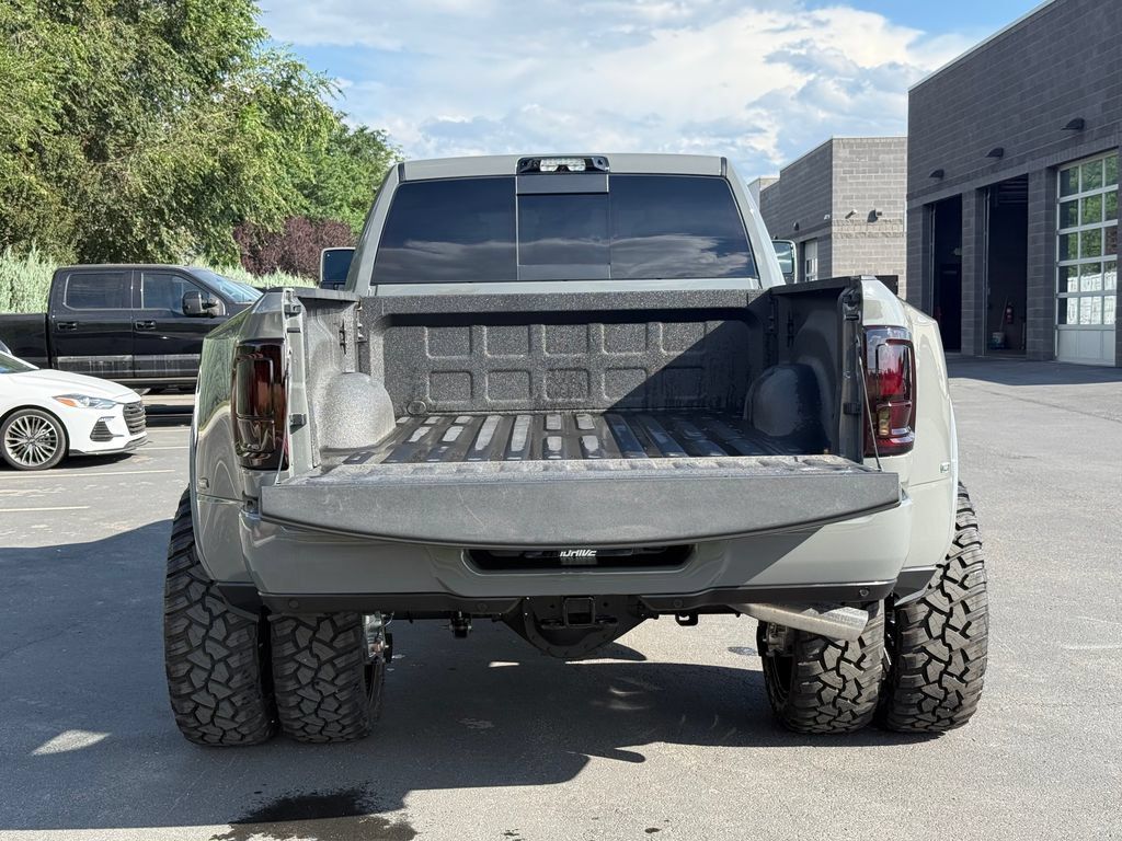 Used 2026 RAM 3500 Limited AWD/4WD image 12