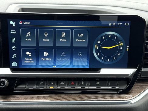 Used 2024 Chevrolet Silverado 1500 LT image 3