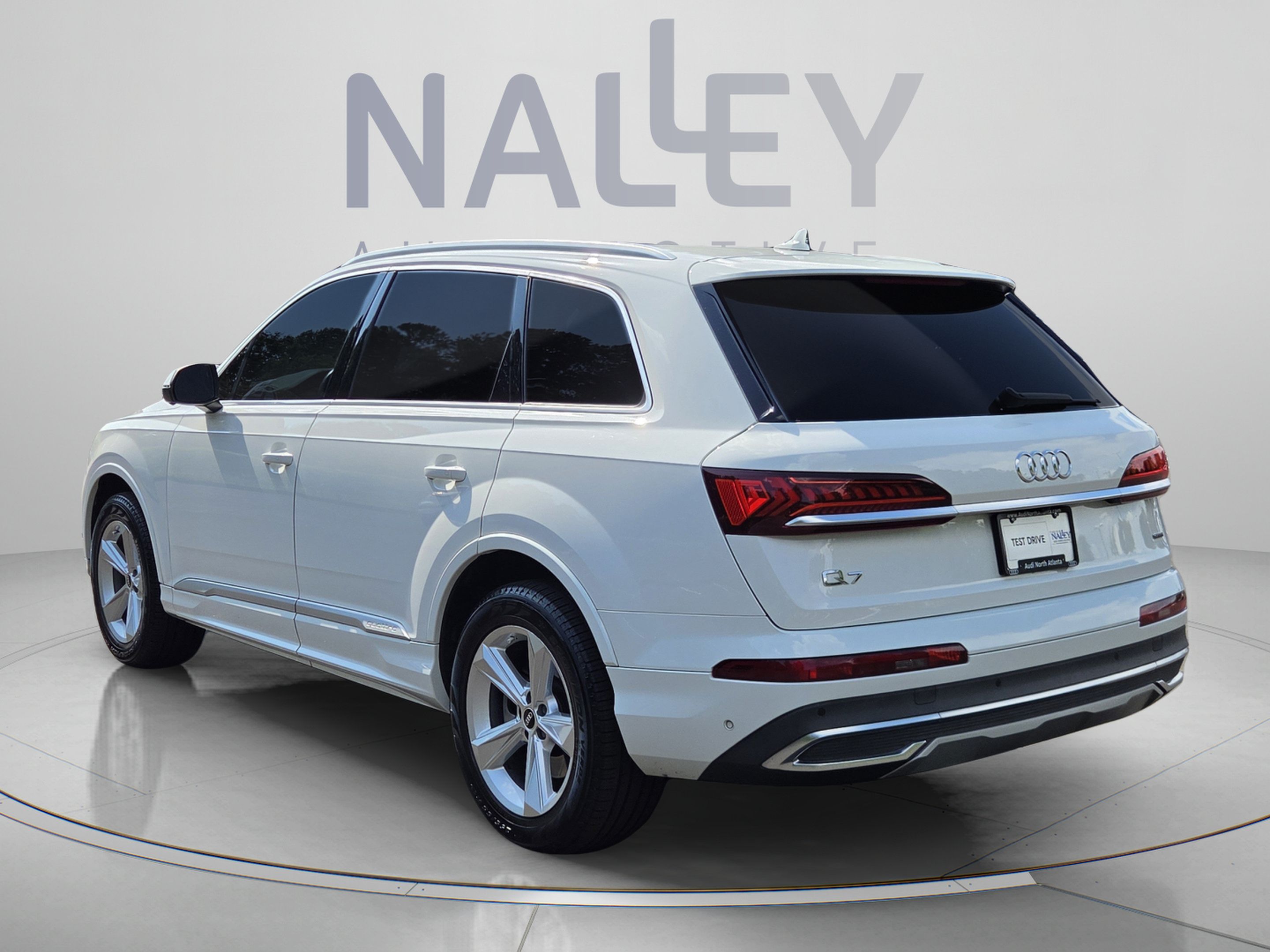 Used 2022 Audi Q7 3.0T Premium AWD/4WD image 3