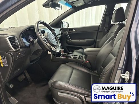 Used 2021 Kia Sportage S image 3