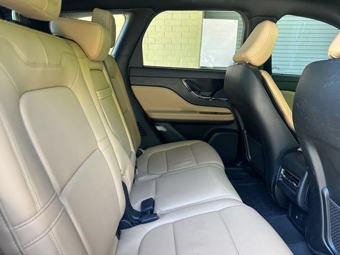 Used 2021 Lincoln Corsair Reserve AWD/4WD image 16