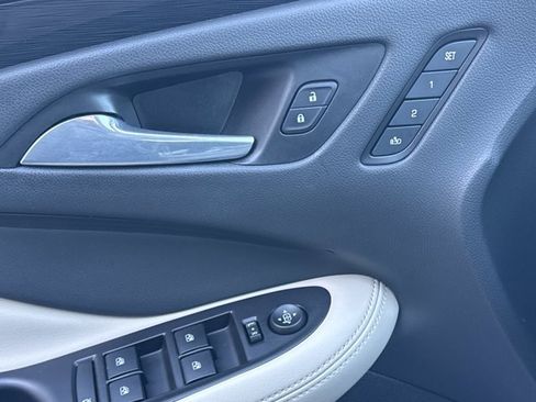 Used 2016 Buick Envision Premium w/ Driver Confidence Package image 20