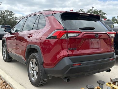Used 2024 Toyota RAV4 XLE FWD image 6