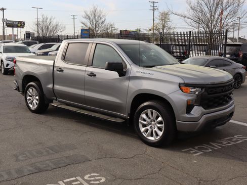 Certified 2024 Chevrolet Silverado 1500 Custom image 2