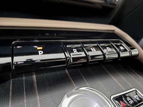 New 2025 Lincoln Navigator L Black Label image 16