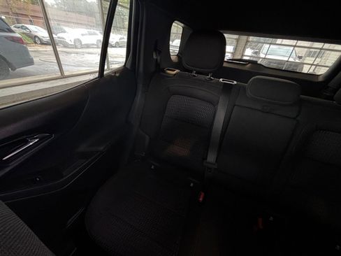 Used 2025 Chevrolet Equinox LT image 38