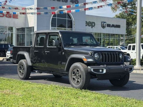 Used 2025 Jeep Gladiator Sport AWD/4WD image 1