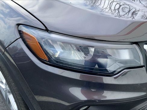 Used 2023 Jeep Compass Latitude w/ Convenience Group image 27