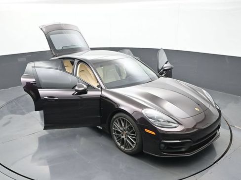 Certified 2023 Porsche Panamera 4 Platinum Edition AWD/4WD image 34
