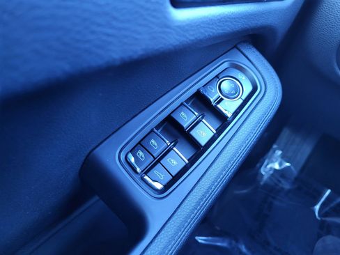 Used 2022 Porsche Macan image 13