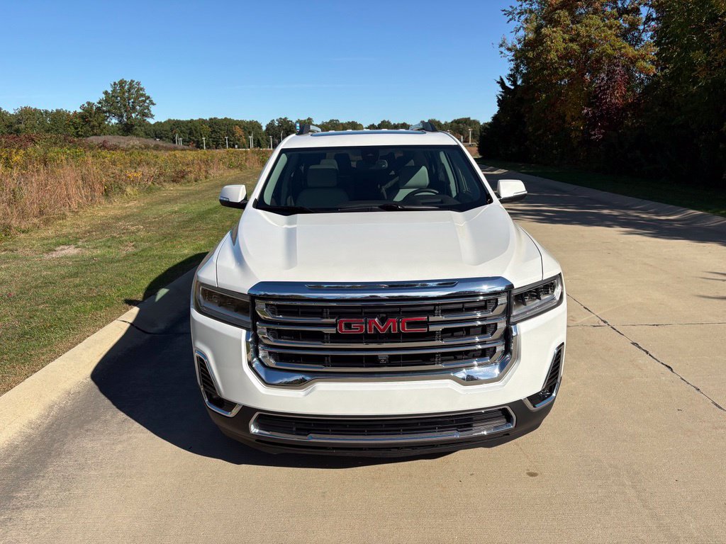 Used 2023 GMC Acadia SLT w/ Technology Package AWD/4WD image 12