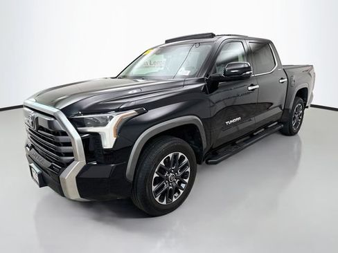 Used 2024 Toyota Tundra Limited w/ Power Package AWD/4WD image 3