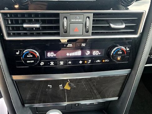 Used 2024 INFINITI QX80 Luxe image 24