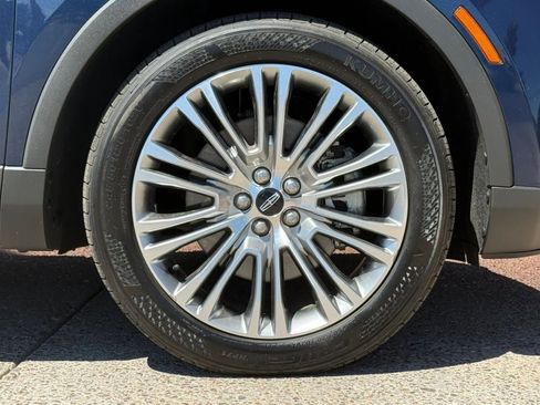 Used 2017 Lincoln MKX Reserve image 25