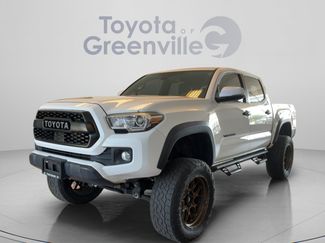 Used 2018 Toyota Tacoma TRD Off-Road AWD/4WD video 1