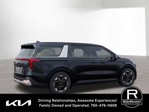 New 2026 Kia Carnival EX image 6