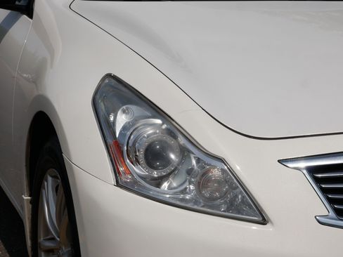 Used 2010 INFINITI G37 x Sedan w/ Premium Pkg AWD/4WD image 16