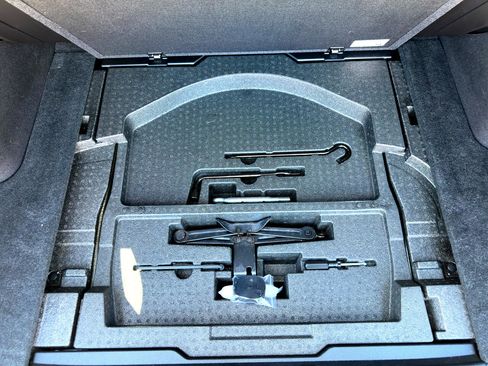 Used 2019 Subaru Outback 2.5i Limited image 24