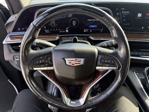 Used 2022 Cadillac Escalade ESV Premium Luxury w/ Performance Package image 20