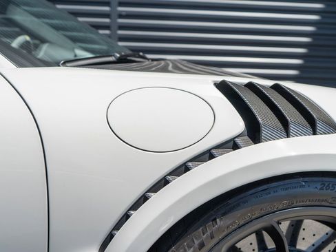 Used 2018 Porsche 911 GT2 RS RWD image 16
