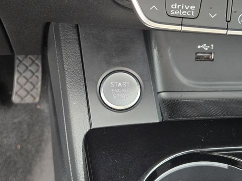 Used 2020 Audi A4 2.0T Premium w/ Convenience Package image 11