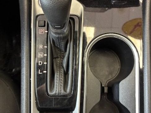 Used 2024 Nissan Altima 2.5 SV FWD image 24
