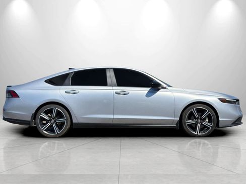Used 2024 Honda Accord Sport image 8