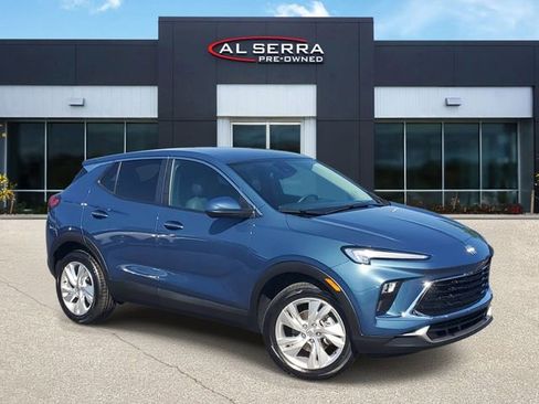 Certified 2024 Buick Encore GX Preferred w/ Comfort Package AWD/4WD image 1