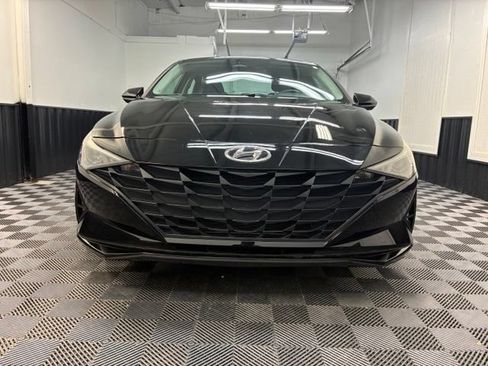 Used 2022 Hyundai Elantra SEL FWD image 2