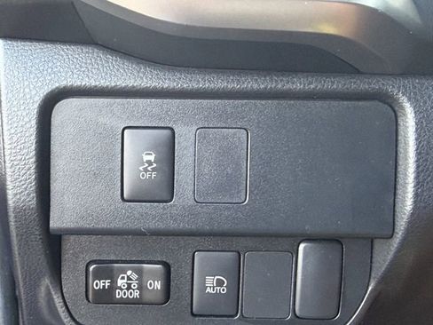 Certified 2023 Toyota Tacoma SR5 image 18