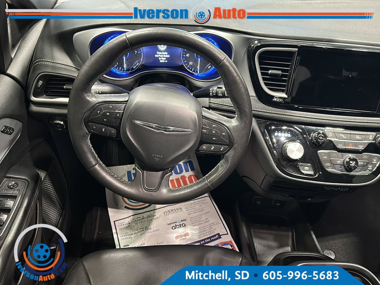 Used 2021 Chrysler Pacifica Touring-L w/ S Appearance Package AWD/4WD image 26