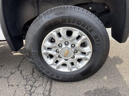 Used 2021 Chevrolet Silverado 3500 LTZ w/ LTZ Convenience Package image 30