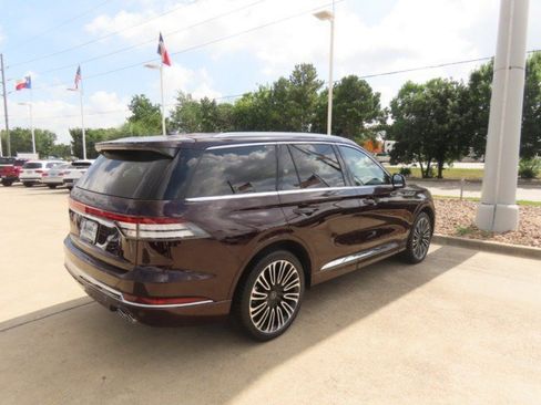 Certified 2023 Lincoln Aviator Black Label AWD/4WD image 9