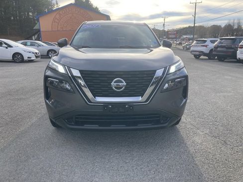 Used 2021 Nissan Rogue S image 2